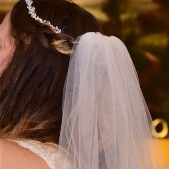 Wedding Dress - Picture 4 of 7